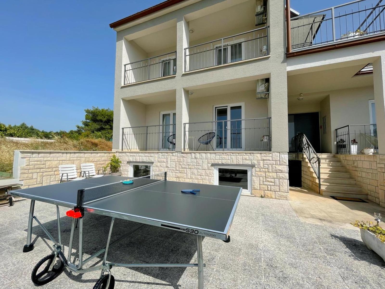 Caramel Comforts With Sea View In Stinjan Only 300 Meters From The Beach Pula Bagian luar foto