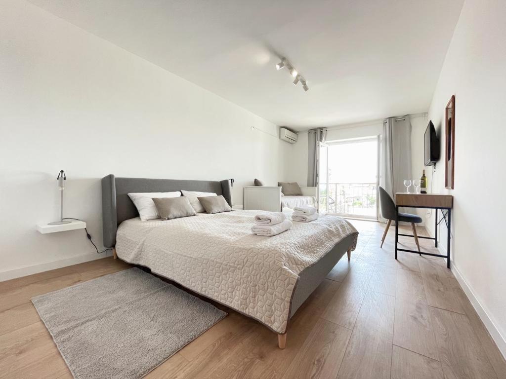 Caramel Comforts With Sea View In Stinjan Only 300 Meters From The Beach Pula Bagian luar foto