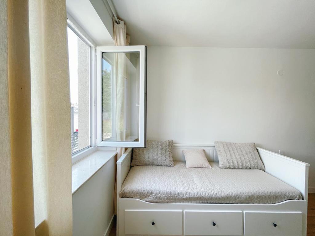 Caramel Comforts With Sea View In Stinjan Only 300 Meters From The Beach Pula Bagian luar foto