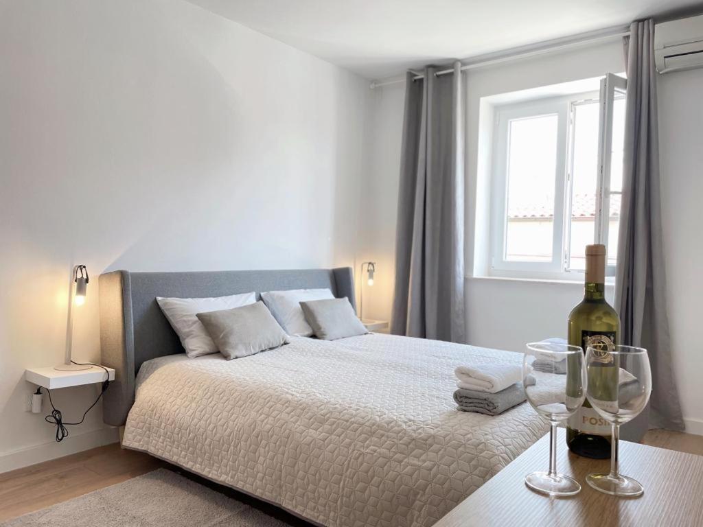 Caramel Comforts With Sea View In Stinjan Only 300 Meters From The Beach Pula Bagian luar foto